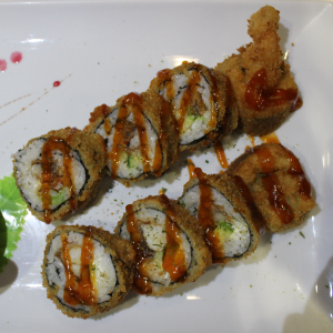 Maki frits tempura saumon fumé cheese